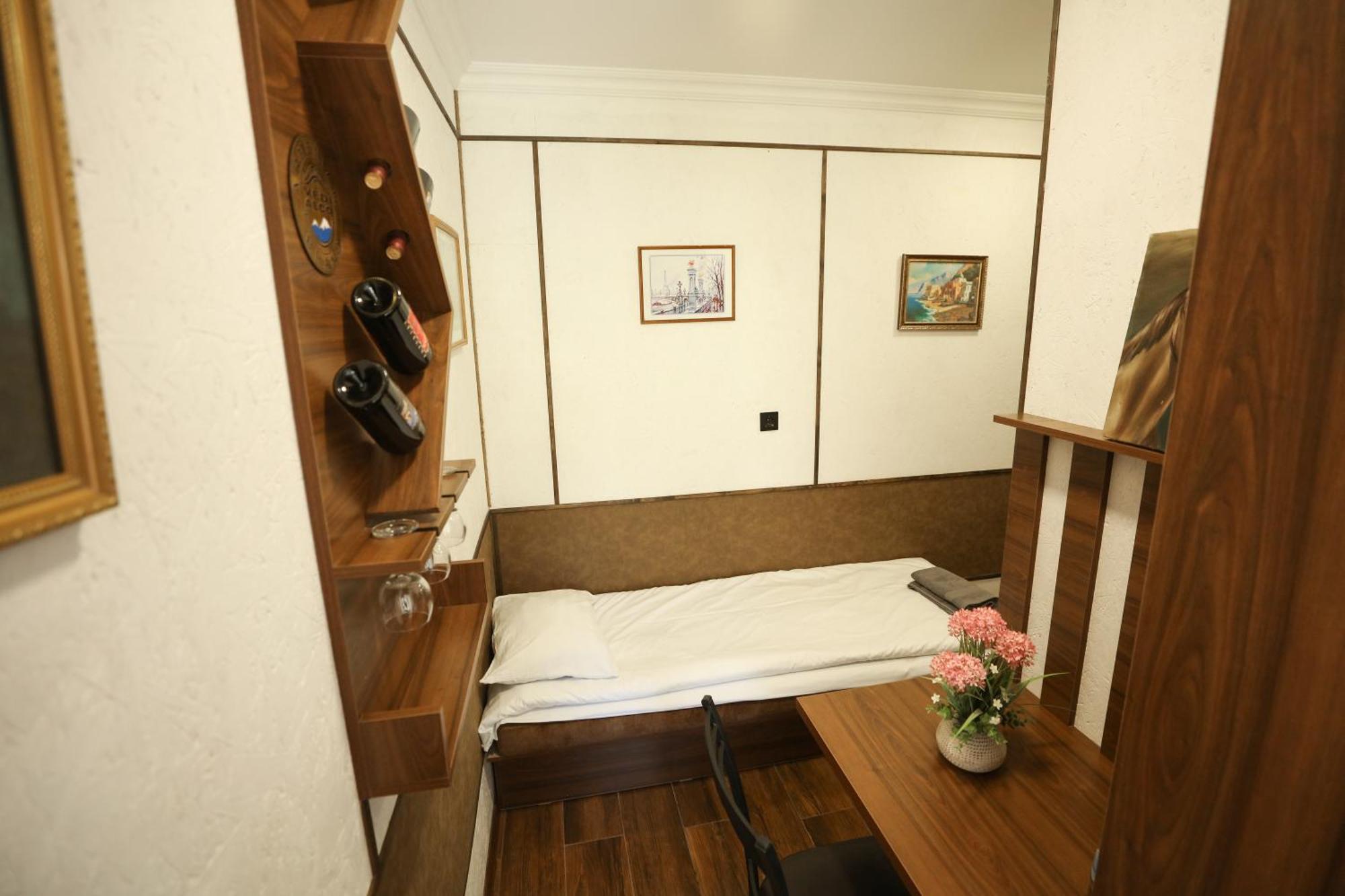 U Ashota Hotel Yerevan Exterior photo