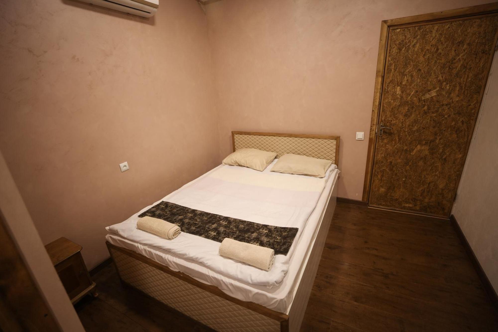 U Ashota Hotel Yerevan Exterior photo
